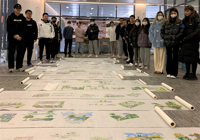 6、结课考试评图现场.jpg