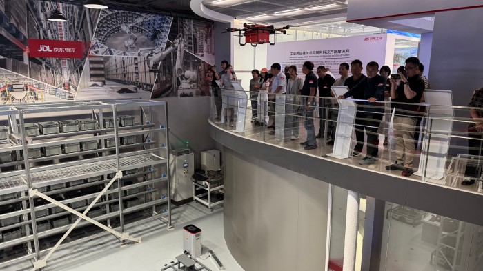 参观照片1.jpg