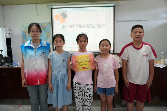 朗诵会拼图1.jpg